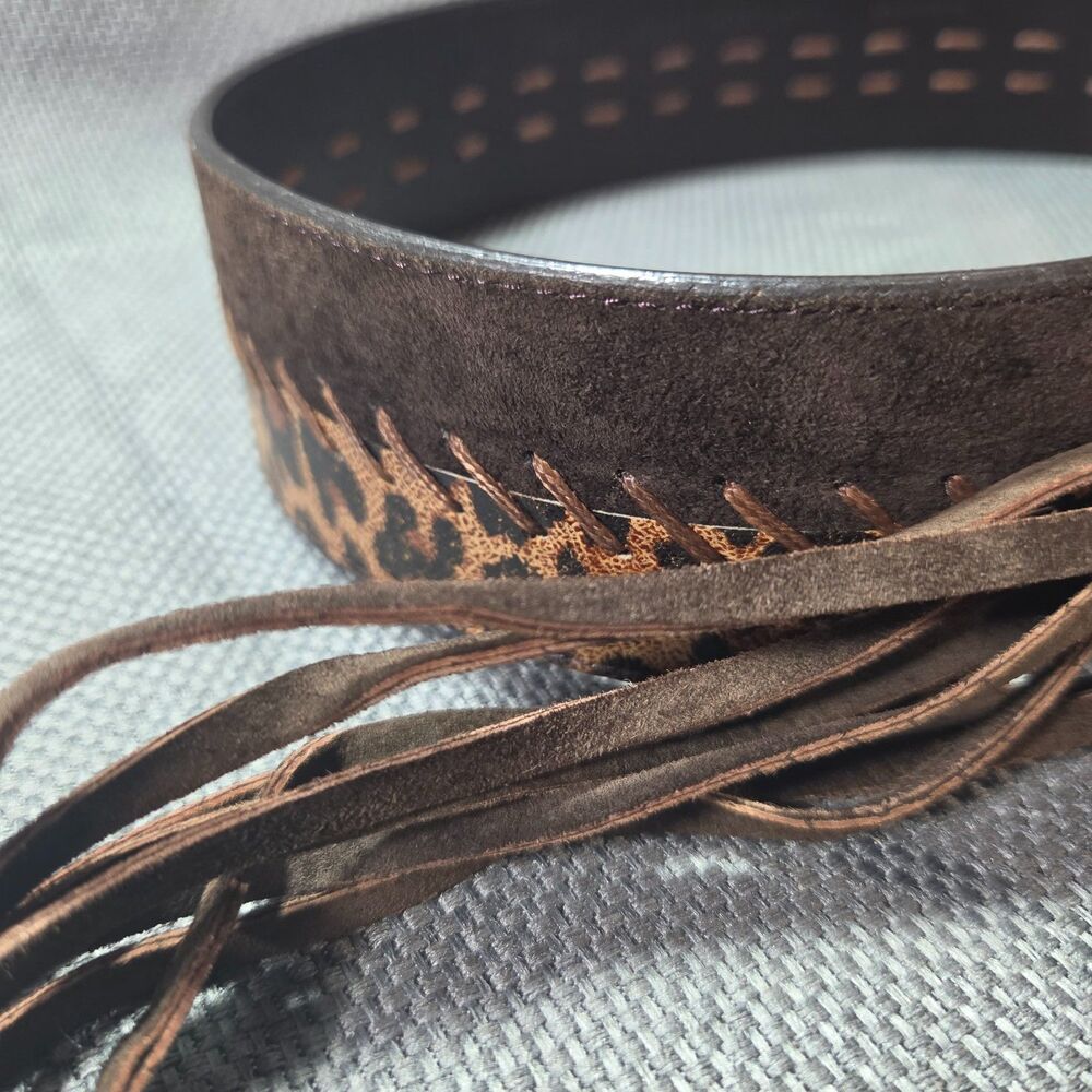 Vintage Women's Leopard Print Leather Belt Size Small 2-Tone Frill Buckle